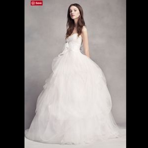 CLEARANCE! White VERA WANG Hand-Draped Tulle Wedding Dress 6